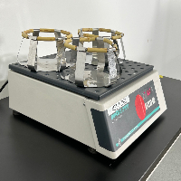 New Brunswick Innova 2100 Platform Shaker image 0